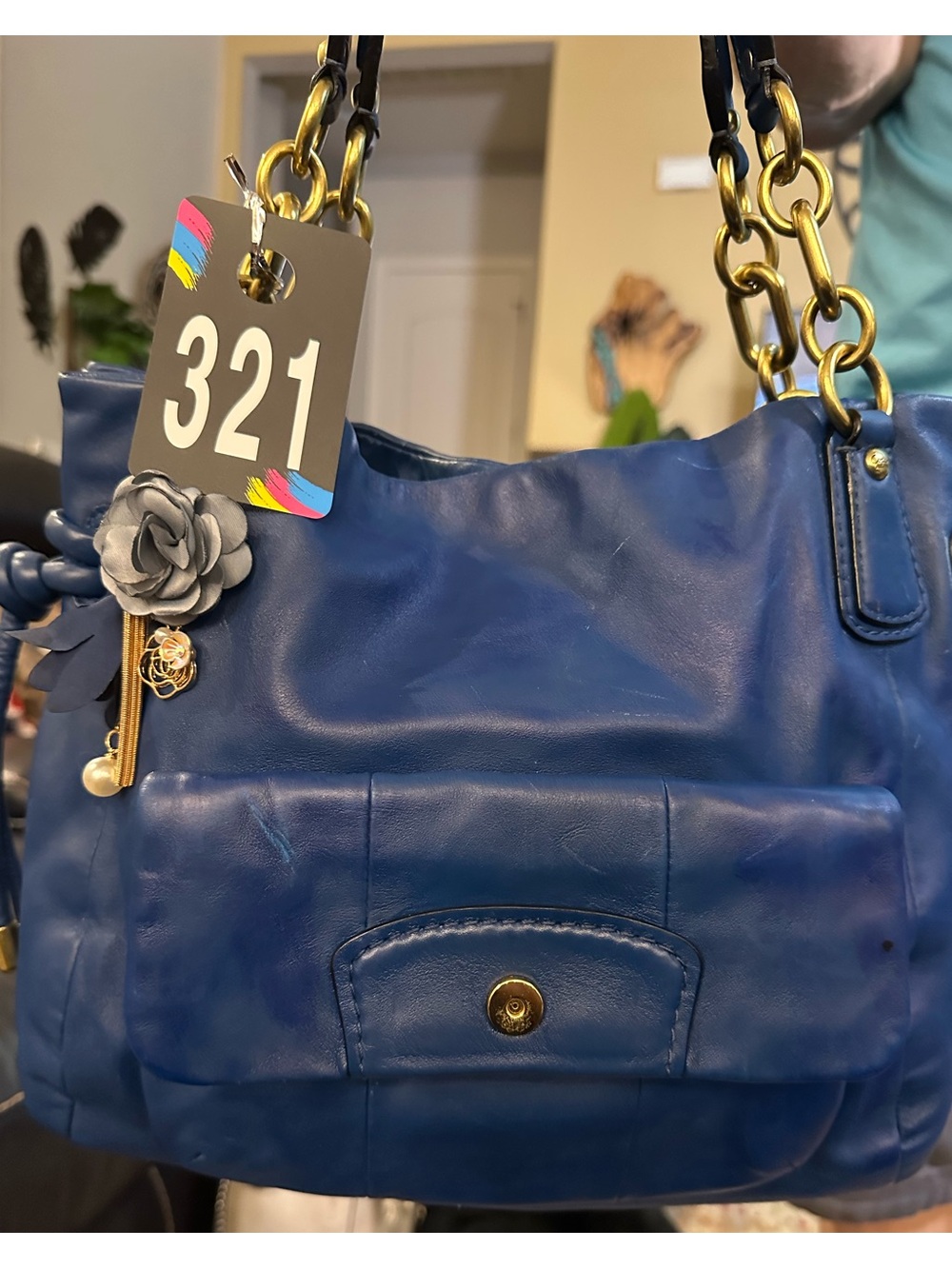 Coach Electric Blue Leather Shoulder Bag with Gold Hardware - Picture 3 of 16
